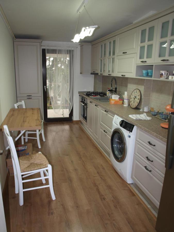 Amavera Apartment ทาร์กู จิอู ภายนอก รูปภาพ